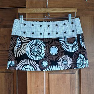 Sweet Spot Skirt size "sport" fits (2-14)